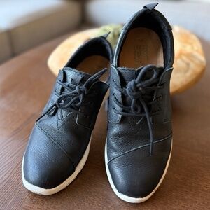 TOMS Women's Del Ray Black Faux Leather Casual Sneakers